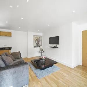 marlex-modern-apartments-by-london-bridge.cambridgehotelsuk.com/