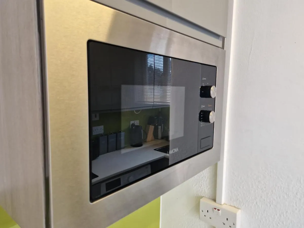 Apartment Direct Booking Prices, Studio Apartment, Free Parking, Wifi, Central, Quiet Exeter United Kingdom